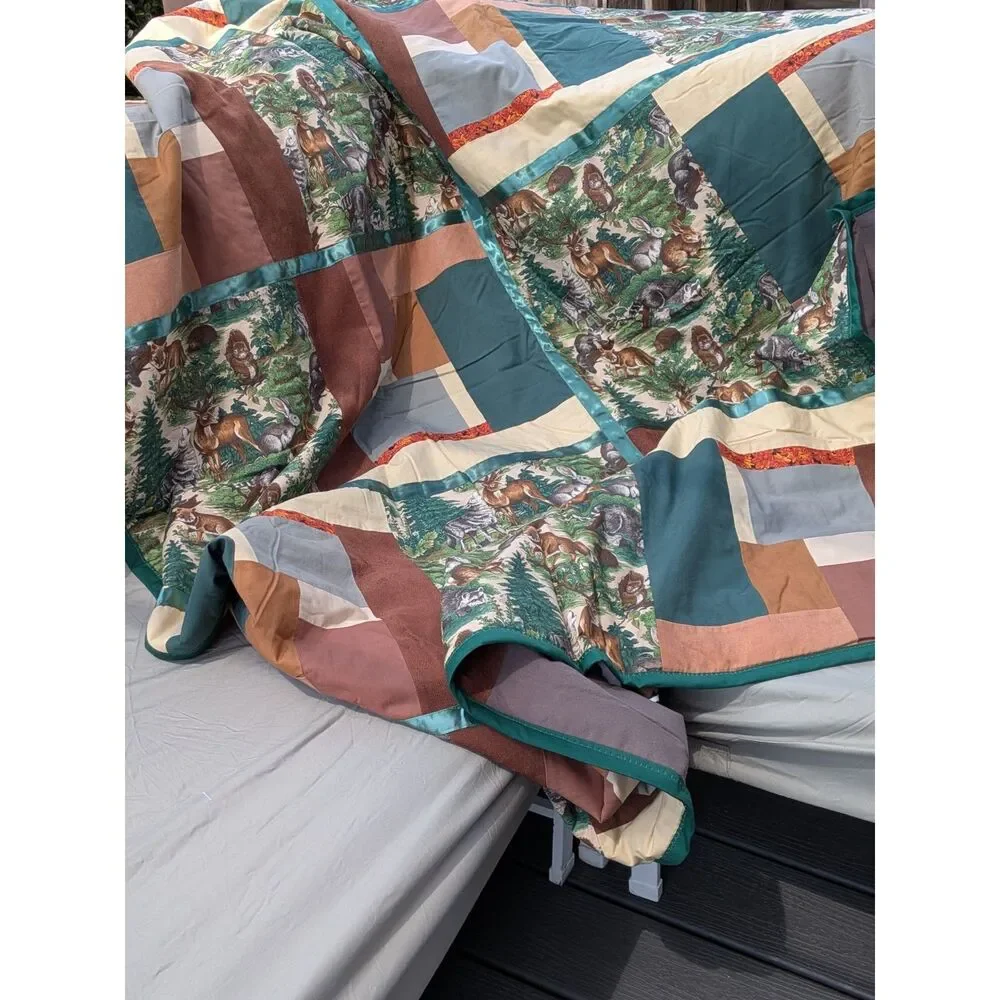 Woodland Animals Reversible Lightweight Quilt and Pillowcase Set 84 x 58 NEW